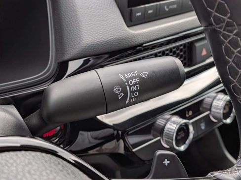 Used 2024 Honda Civic Sport image 25