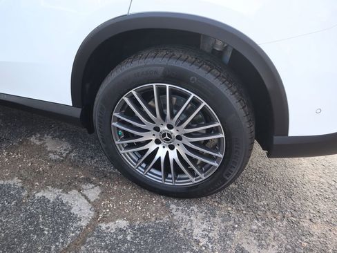 New 2026 Mercedes-Benz GLC 300 4MATIC image 9