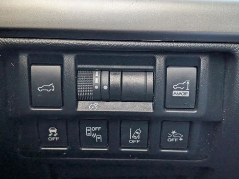 Used 2018 Subaru Outback 3.6R Limited image 12