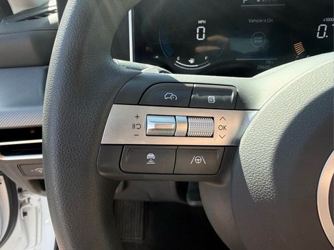 Used 2025 Hyundai Sonata SEL FWD image 27