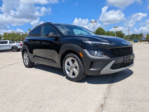 Used 2023 Hyundai Kona SEL w/ Cargo Package AWD/4WD image 2