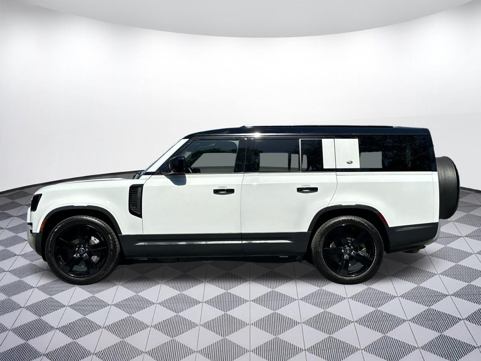 Used 2024 Land Rover Defender 130 S AWD/4WD image 2