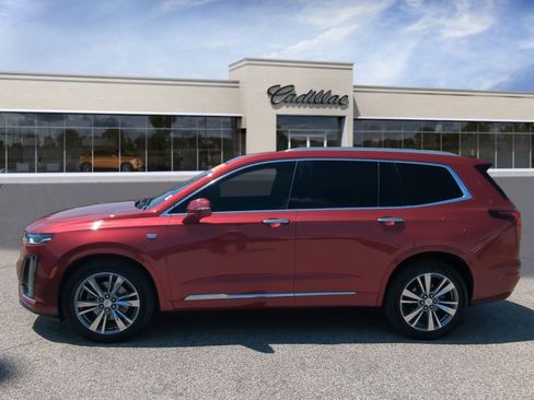 Used 2020 Cadillac XT6 Premium Luxury FWD image 5