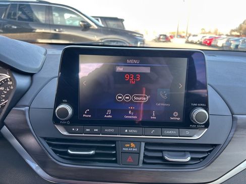 Used 2023 Nissan Altima 2.5 SV image 24