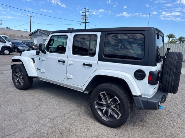 Used 2024 Jeep Wrangler Unlimited AWD/4WD image 8