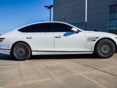 Used 2022 Genesis G80 2.5T w/ Prestige Package image 8
