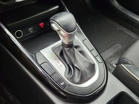 Used 2022 Kia Forte GT-Line w/ GT-Line Technology Package FWD image 12