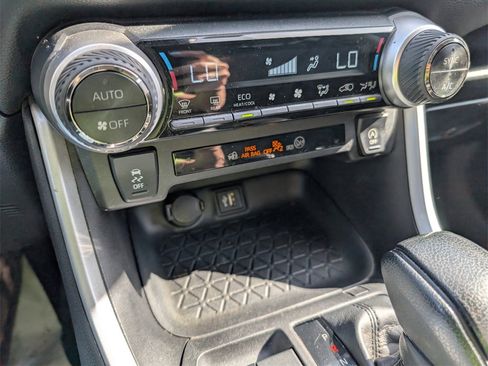 Used 2023 Toyota RAV4 XLE image 15