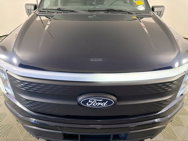Certified 2025 Ford F150 Lightning Flash AWD/4WD image 5