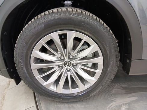 Used 2024 MAZDA CX-90 Plug-In Hybrid w/ Preferred image 5