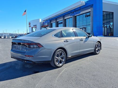 Certified 2025 Honda Accord EX-L image 6