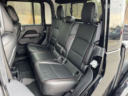 Used 2021 Jeep Gladiator Rubicon image 21