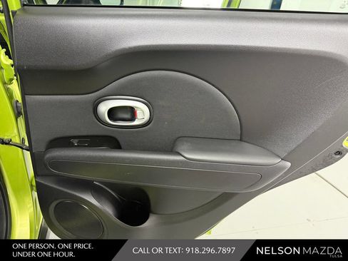 Used 2016 Kia Soul + FWD image 38