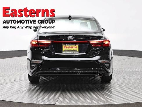 Used 2020 Kia Forte LXS FWD image 6