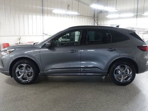 Used 2024 Ford Escape ST-Line Select w/ Tech Pack #2 AWD/4WD image 4
