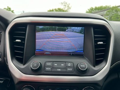 Used 2017 GMC Acadia SLT AWD/4WD image 26