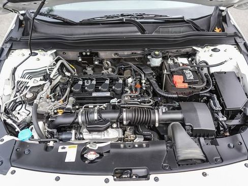 Used 2018 Honda Accord Sport image 26