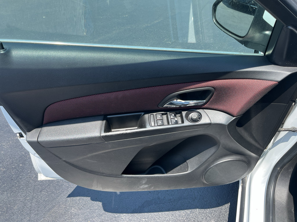 Used 2012 Chevrolet Cruze LT FWD image 9