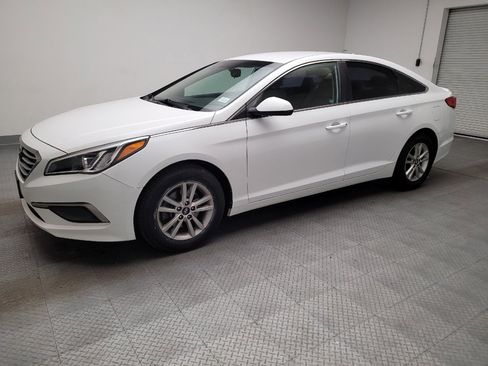 Used 2017 Hyundai Sonata SE image 2