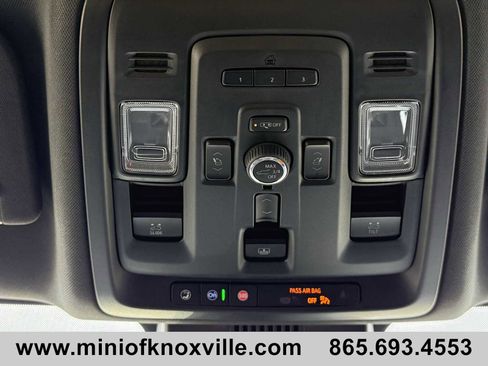 Used 2024 Chevrolet Tahoe Premier image 24