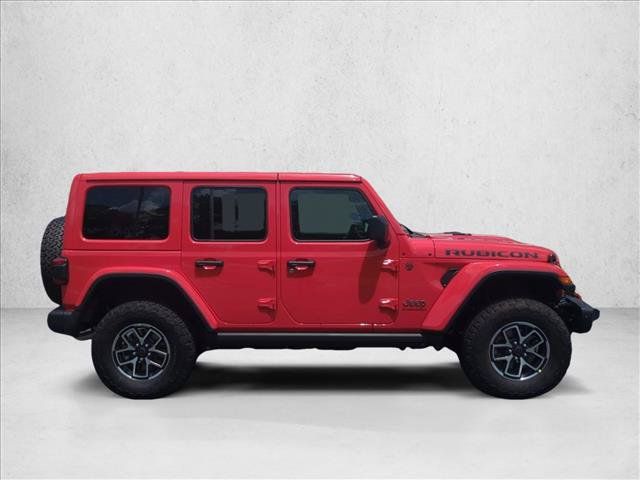 Used 2025 Jeep Wrangler Unlimited Rubicon w/ Steel Bumper Group AWD/4WD image 4