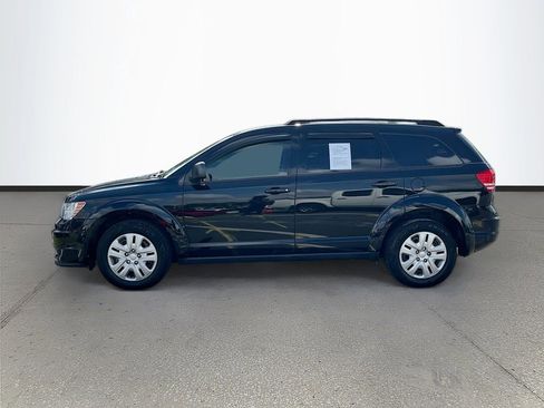 Used 2020 Dodge Journey SE w/ SE Popular Equipment Group FWD image 4