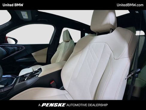 Used 2025 BMW X3 xDrive30i AWD/4WD image 5