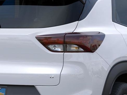 New 2026 Chevrolet TrailBlazer LT w/ Midnight Edition AWD/4WD image 11