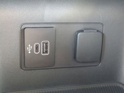 New 2026 Ford Explorer Active image 21