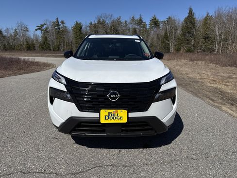 New 2026 Nissan Rogue SV AWD/4WD image 10
