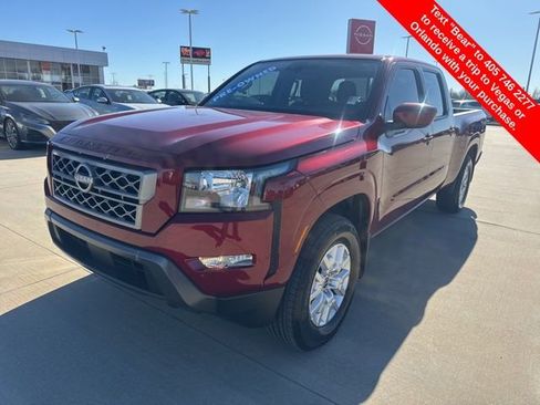 Used 2022 Nissan Frontier SV image 1