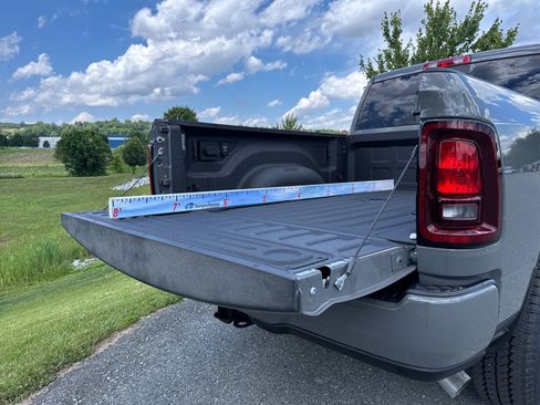 New 2026 RAM 2500 Tradesman AWD/4WD image 11