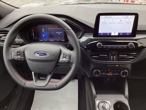 Used 2025 Ford Escape ST-Line image 16