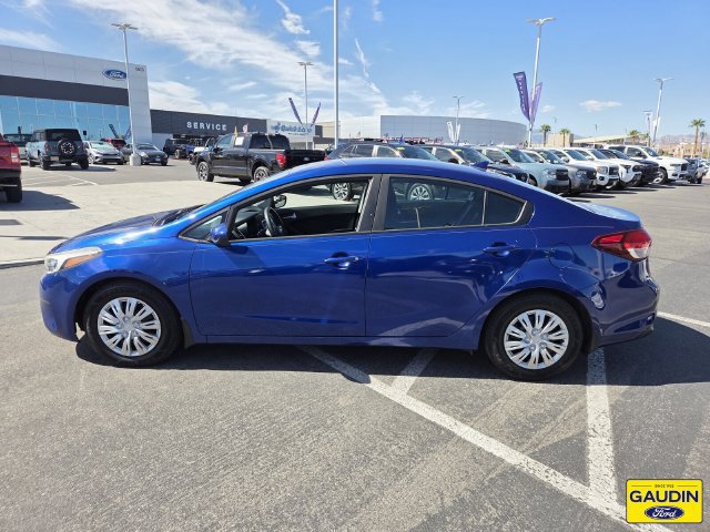 Used 2017 Kia Forte LX FWD image 4