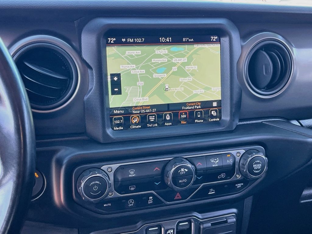 Used 2022 Jeep Gladiator Sport AWD/4WD image 13