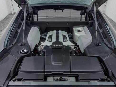Used 2014 Audi R8 V8 image 13