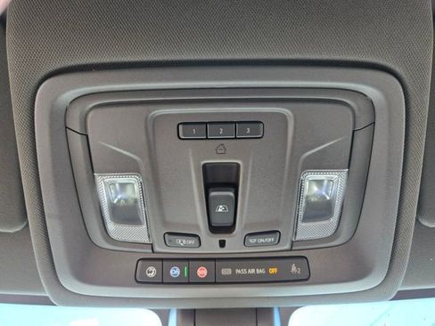 Used 2020 GMC Sierra 1500 SLT w/ SLT Premium Plus Package image 23