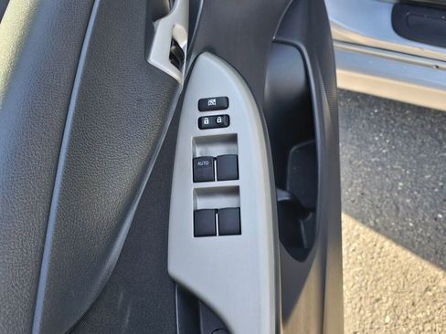 Used 2011 Toyota Corolla S image 29