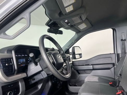 Used 2024 Ford F350 XLT w/ FX4 Off-Road Package image 21