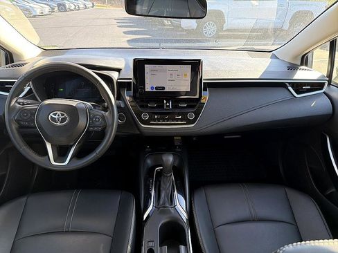 Certified 2024 Toyota Corolla XLE image 18