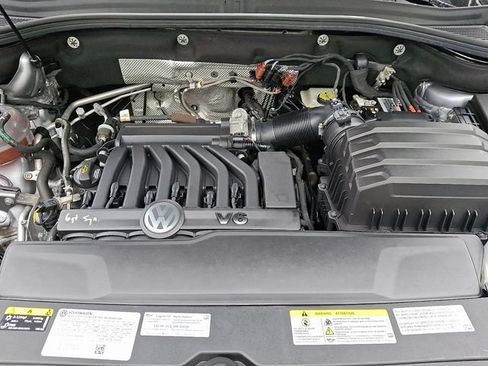 Certified 2022 Volkswagen Atlas SE w/ Panoramic Sunroof Package AWD/4WD image 29