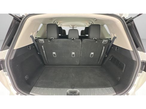 Used 2024 Nissan Pathfinder SV AWD/4WD image 22