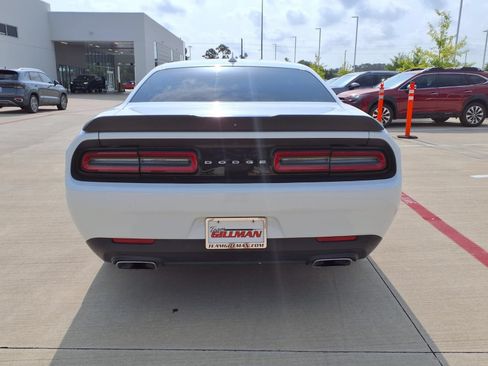 Used 2015 Dodge Challenger R/T Scat Pack w/ Scat Pack Stripe Group RWD image 7