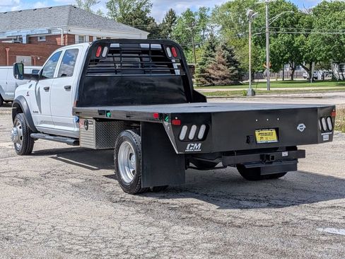 Used 2022 RAM 5500 Tradesman w/ Chrome Appearance Group AWD/4WD image 5