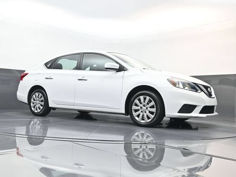 Used 2018 Nissan Sentra S FWD image 21