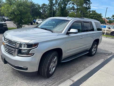 Used 2019 Chevrolet Tahoe Premier AWD/4WD image 1