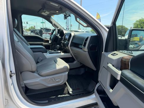 Used 2018 Ford F150 Lariat RWD image 11