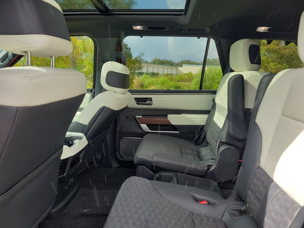Used 2024 Toyota Sequoia Capstone AWD/4WD image 24