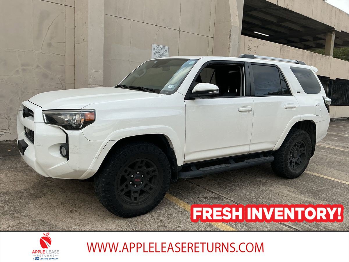 Used 2020 Toyota 4Runner SR5 Premium w/ Moonroof Package AWD/4WD image 2