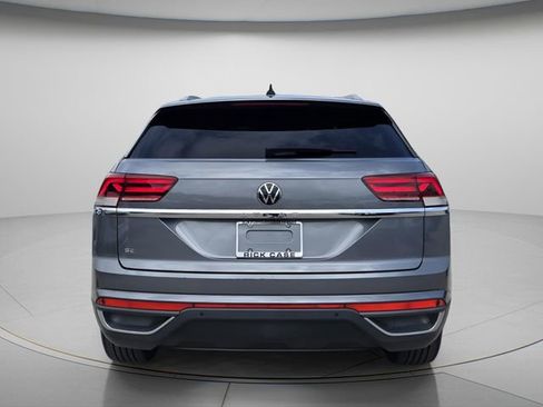 Used 2021 Volkswagen Atlas Cross Sport SE FWD image 5